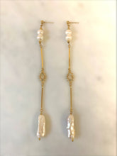 Load image into Gallery viewer, Clarity Eye Pearl Earrings
