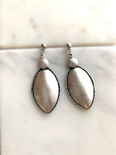Load image into Gallery viewer, Shield Silver Earrings
