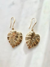 Load image into Gallery viewer, Monstera Leaf Drop Earrings
