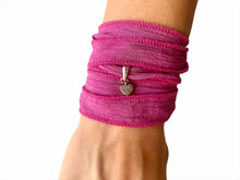 Load image into Gallery viewer, Tiny Heart Pave Pendant
