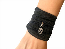 Load image into Gallery viewer, Bandit Skull Pave
