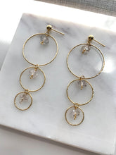 Load image into Gallery viewer, Oracle Cystal Earrings
