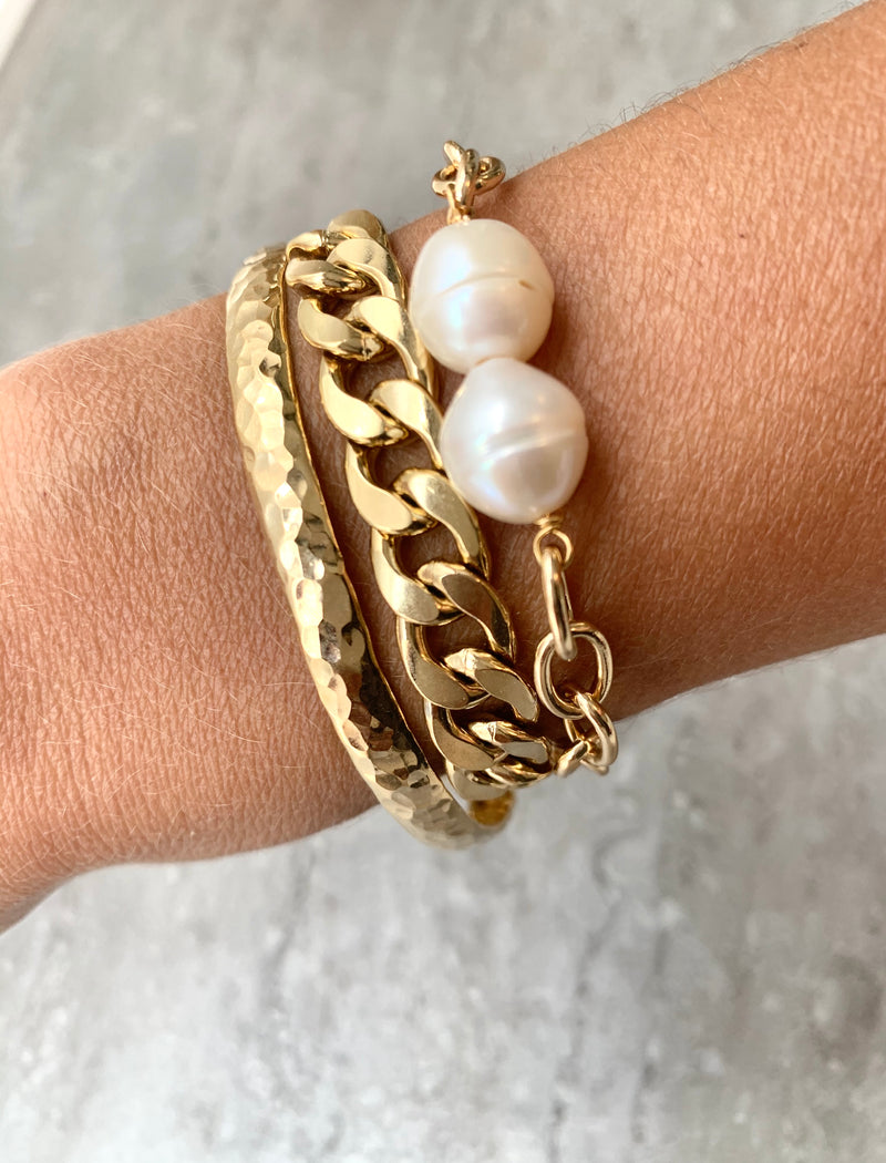 Nikki Pearl Bracelet