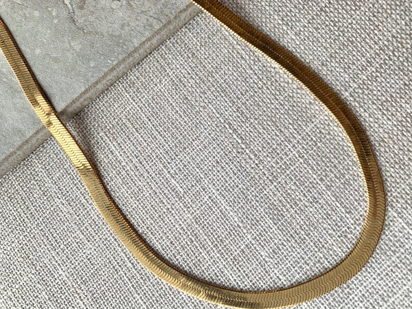 Herringbone Smooth Wide Necklace